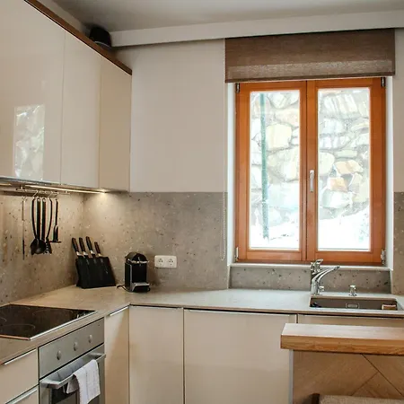 Sissi Park Aparthotel 4*