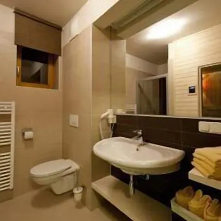 Sissi Park Apartahotel 4*